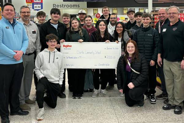 Osceola Hy-Vee donates $2,000  to Clarke bowling team