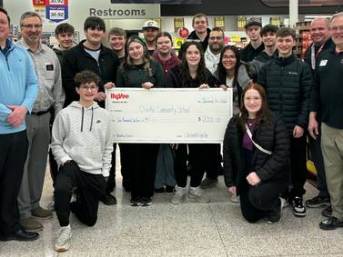Osceola Hy-Vee donates $2,000  to Clarke bowling team