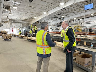 Grassley Tours Lumber Specialties and Holds Q&A with Employees