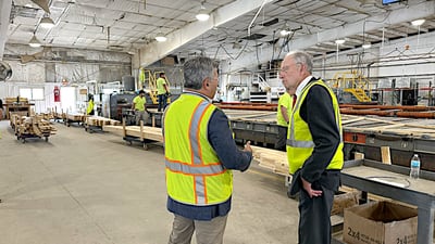 Grassley Tours Lumber Specialties and Holds Q&A with Employees