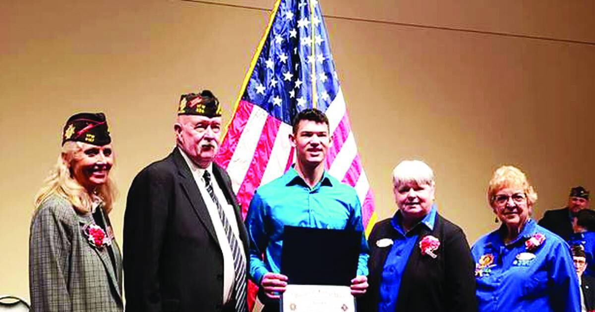 Clarke Senior wins Iowa Voice of Democracy VFW competition OsceolaSentinel Tribune