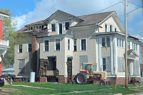 Old hospital back on the chopping block