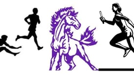 Murray runners participate at Mount Ayr relays